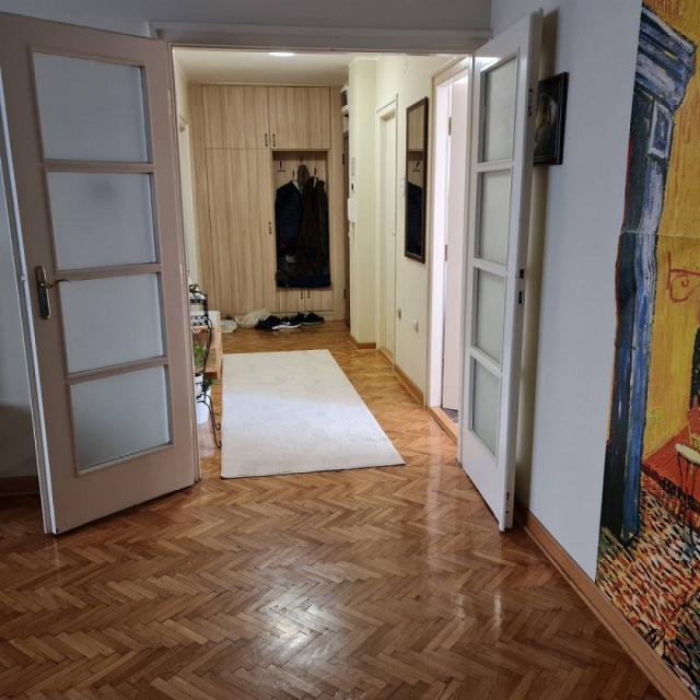 Renoviran stan na Vračaru, Desanke Maksimović, 62m2